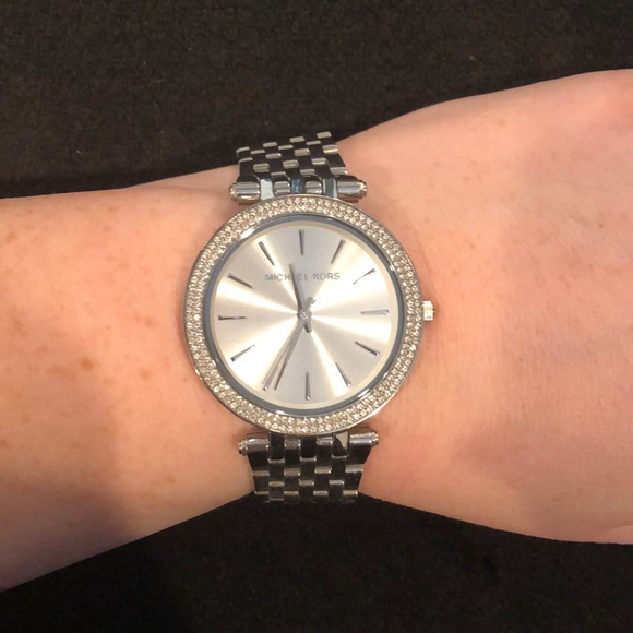 Michael Kors watch - Picture 2 of 3